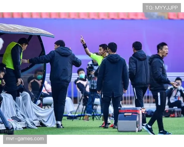 技术区规则详细拆解：教练和替补席的边界与权限有哪些限制？